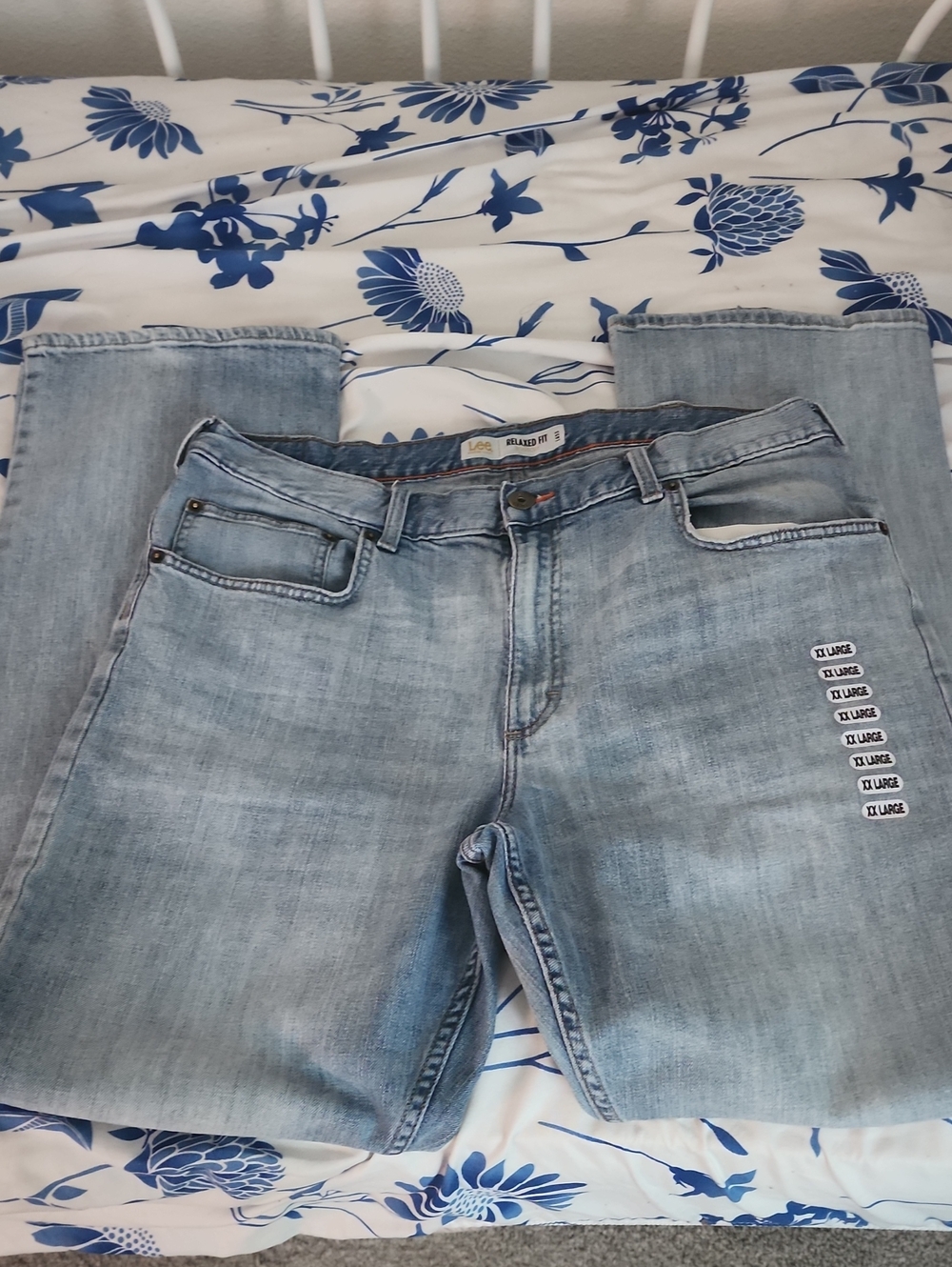Lee Men’s Straight Jeans in Light Blue Wash